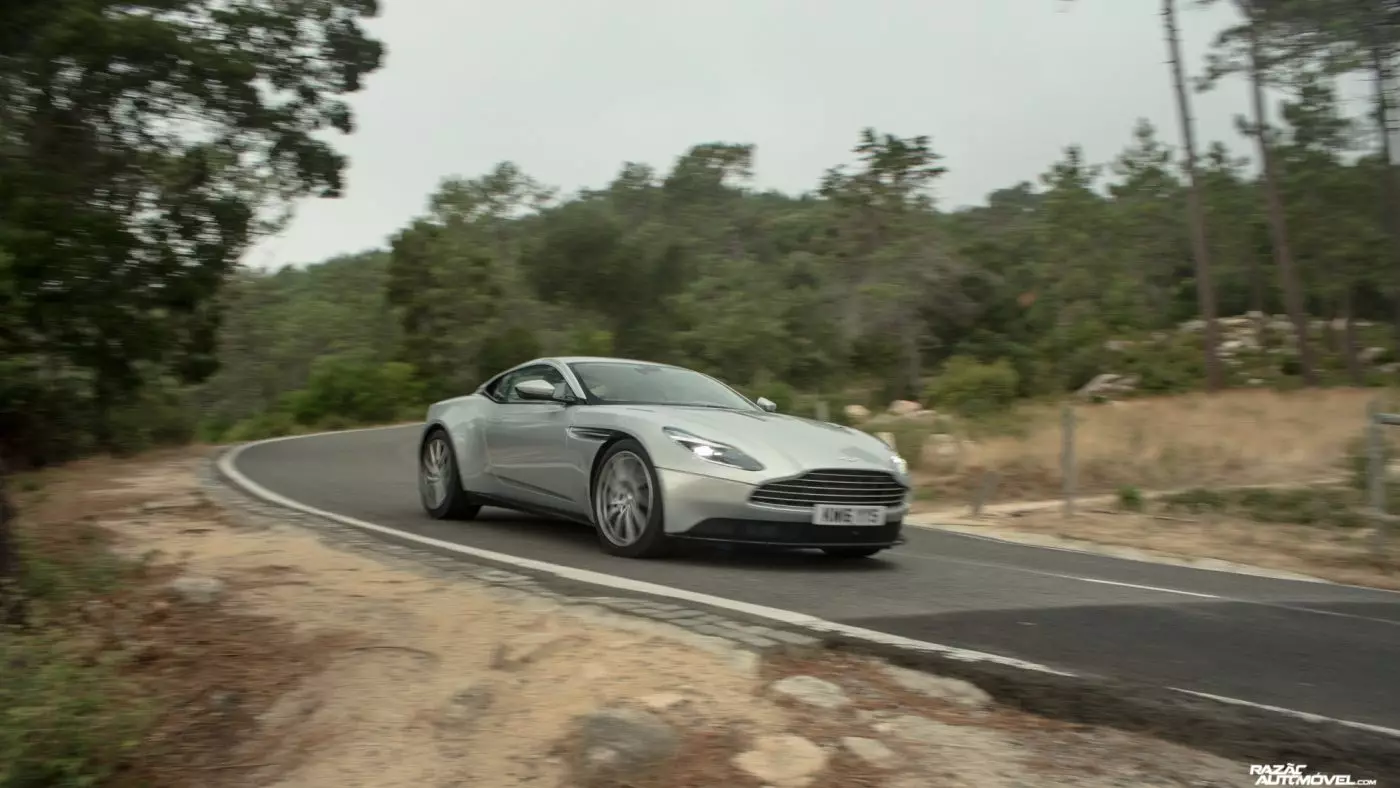 אסטון מרטין DB11