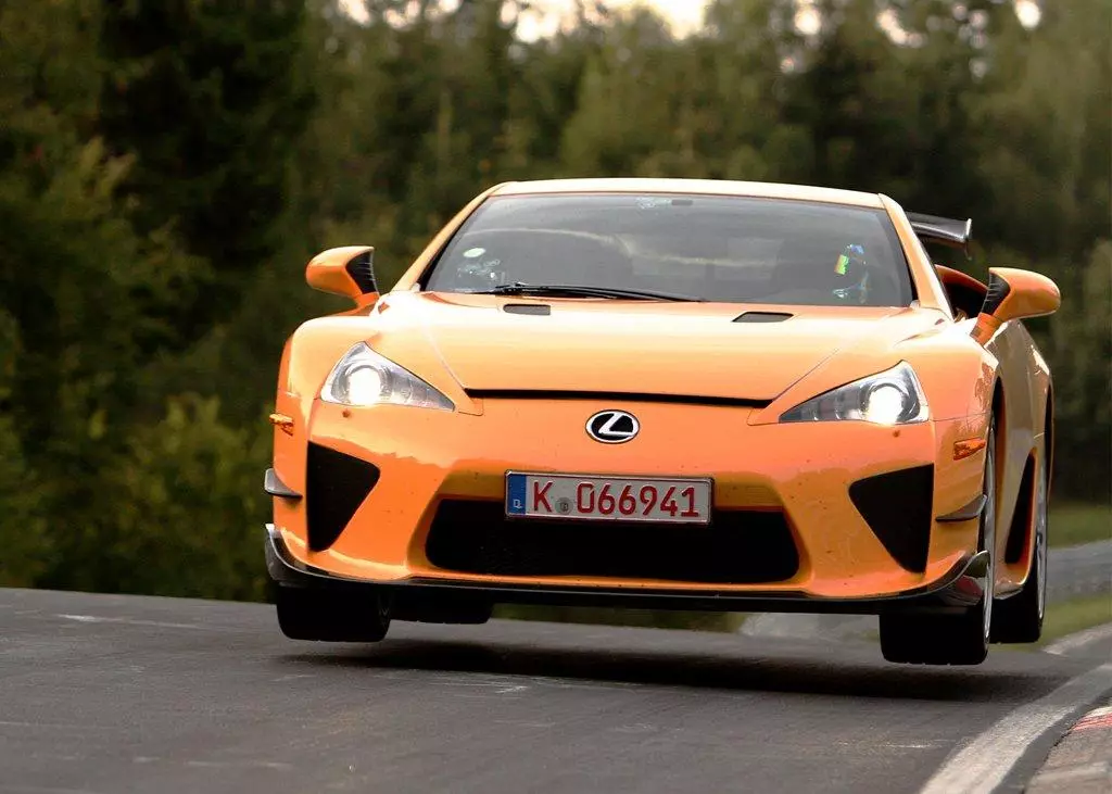 2010 लेक्सस LFA