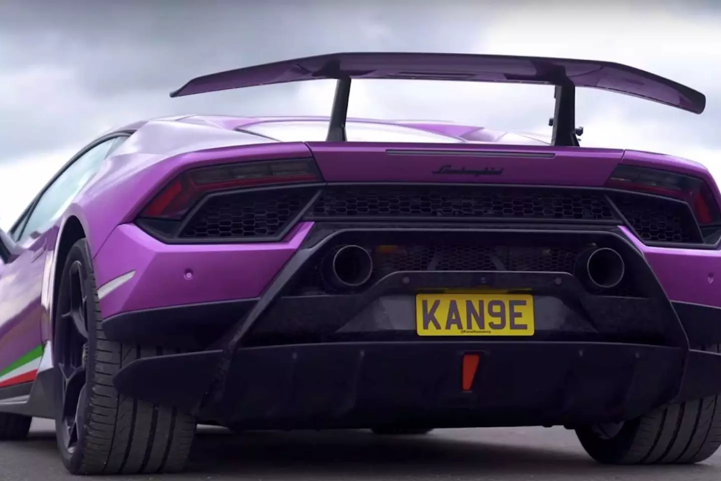 Huracan Performante va Aventador SV. Aniq g'olib, to'g'rimi? 12673_2