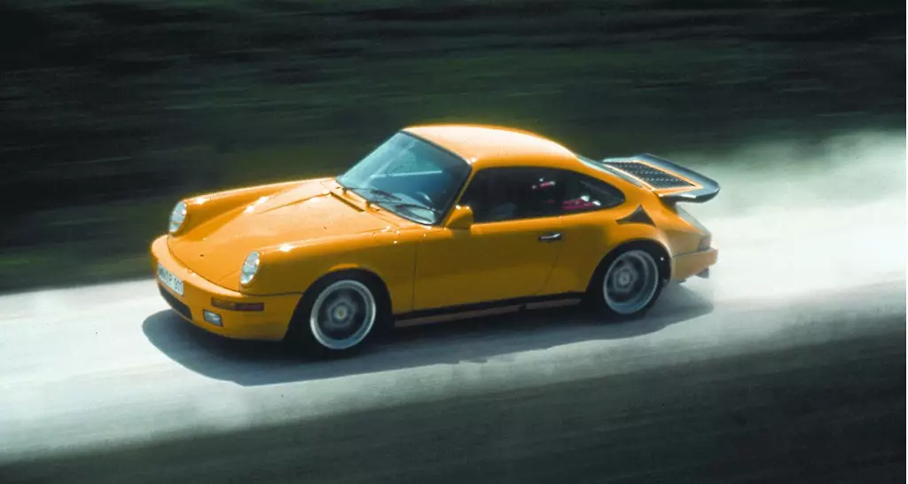 RUF CTR Yellow בירד