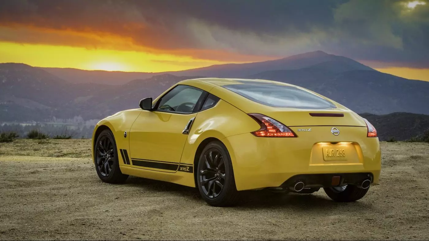 Ниссан 370z Сакура