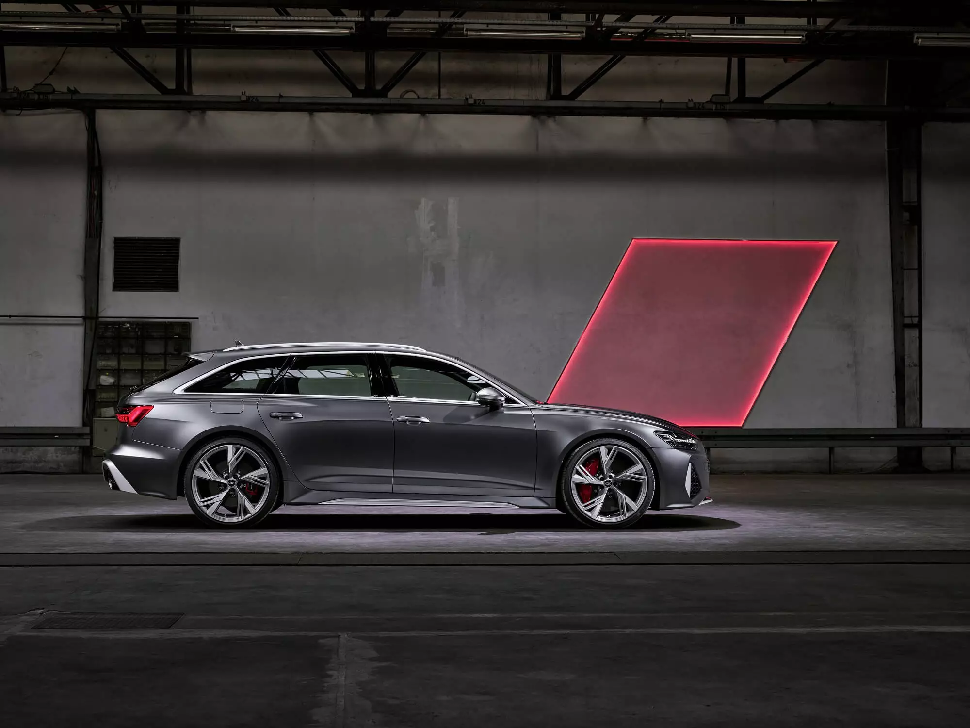 I-Audi RS6 Avant