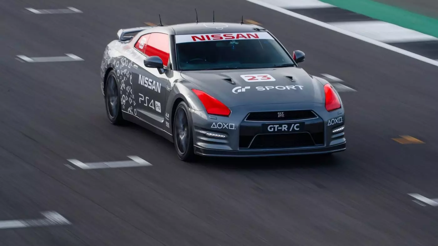 nissan gt-r/c