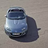 Mazda MX-5 «फेसलिफ्ट» युरोपमध्ये आले 13308_9