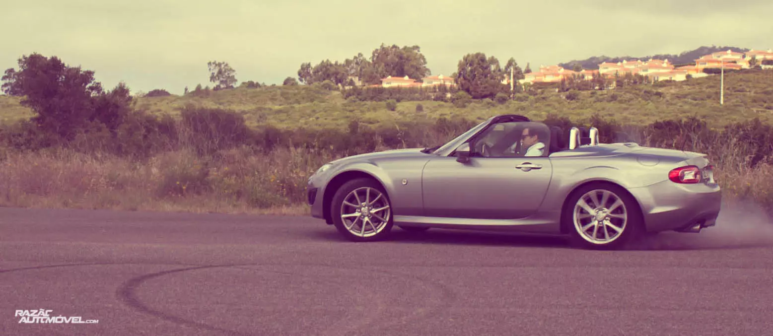 Mazda MX-5 ၃