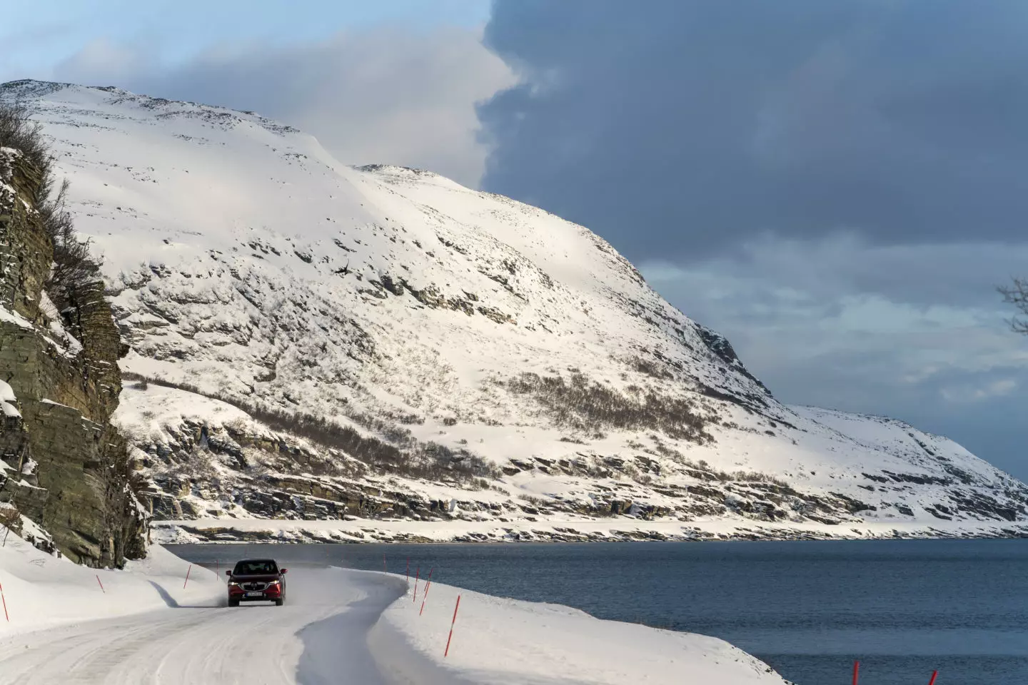 Mazda Epic Drive — CX-5 sa snowy shore road