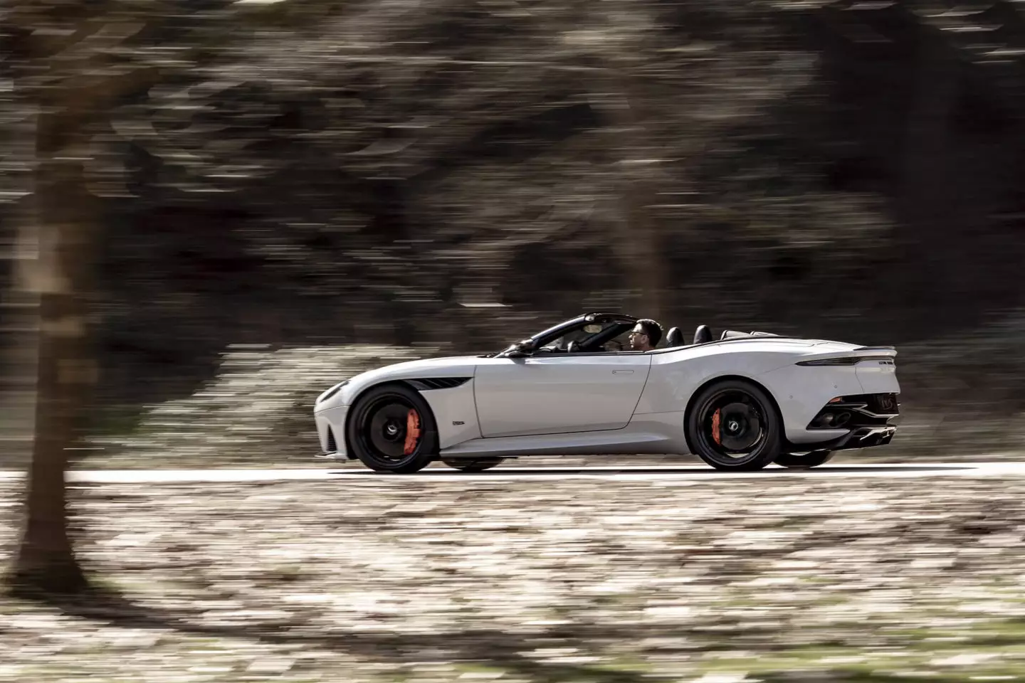 Volante Aston Martin DBS Superleggera