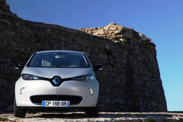 I-Renault_ZOE_41