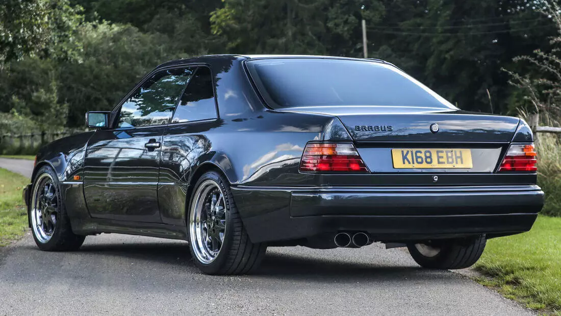 Mercedes Benz-300-CE-3-4-AMG-Brabus-Widebody