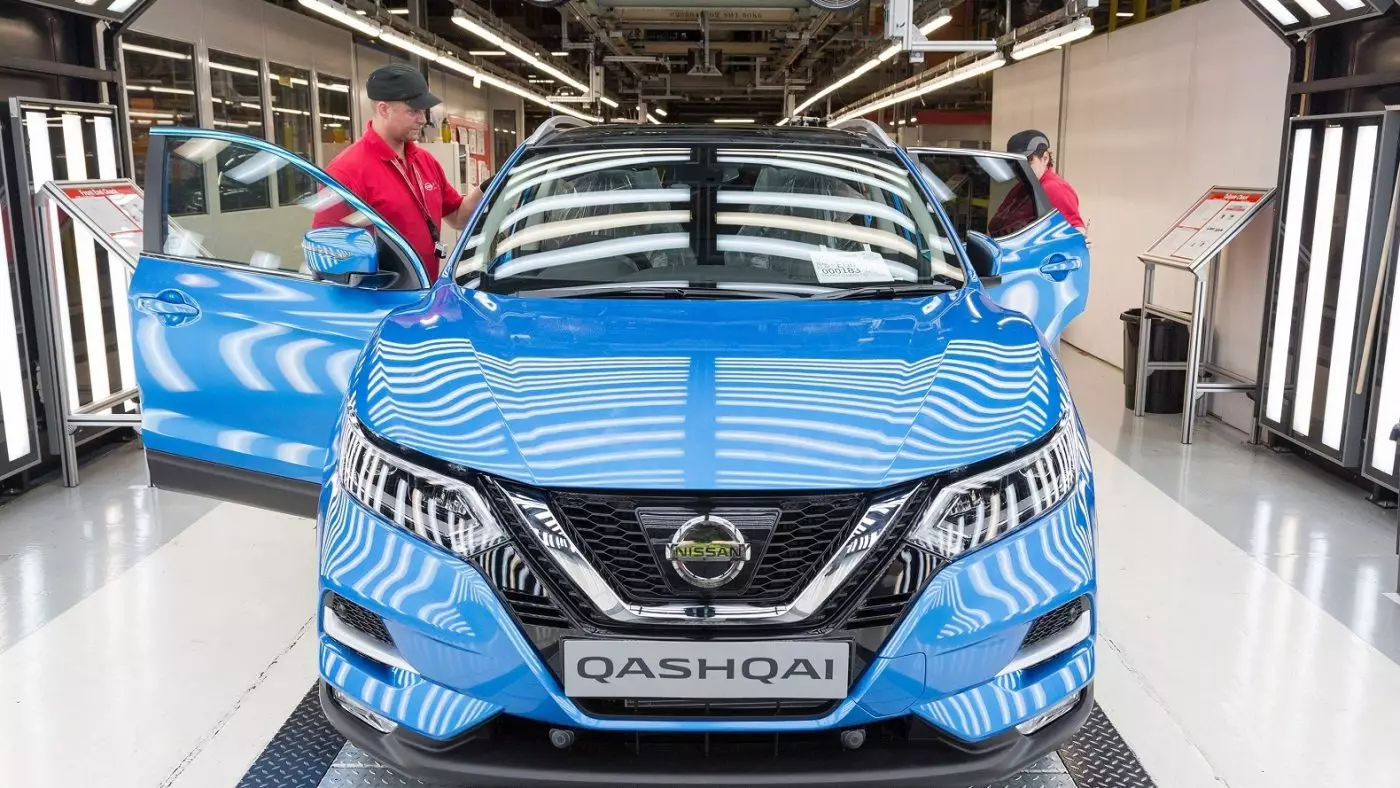 Nissan Qashqai niabot sa tulo ka milyon nga mga yunit nga gibaligya 1396_1