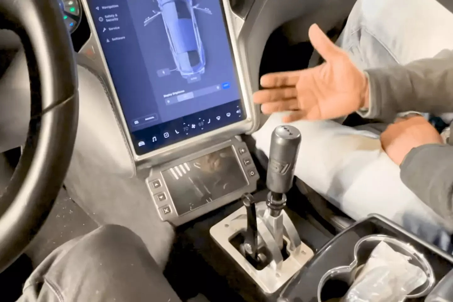د Tesla ماډل S V8 5