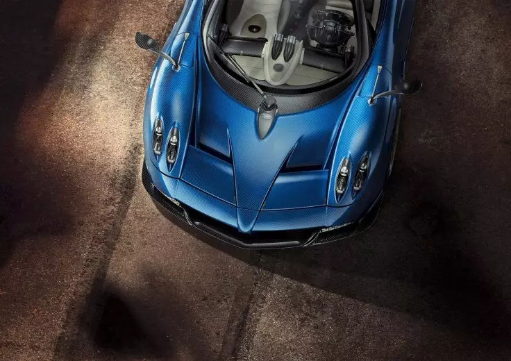 Родстар Pagani Huayra