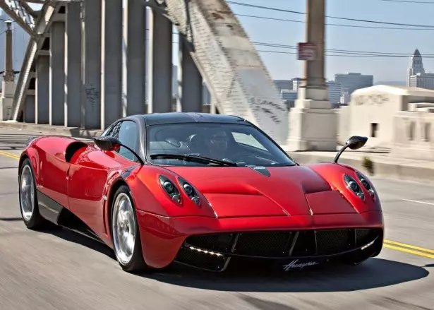 Pagani Huayra je automobil godine Richarda Hammonda 14092_1