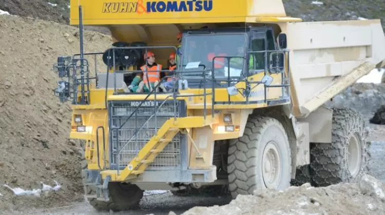 Komatsu eDumper: дүйнөдөгү эң чоң электр унаасы керектегенге караганда көбүрөөк энергия өндүрөт 14107_2