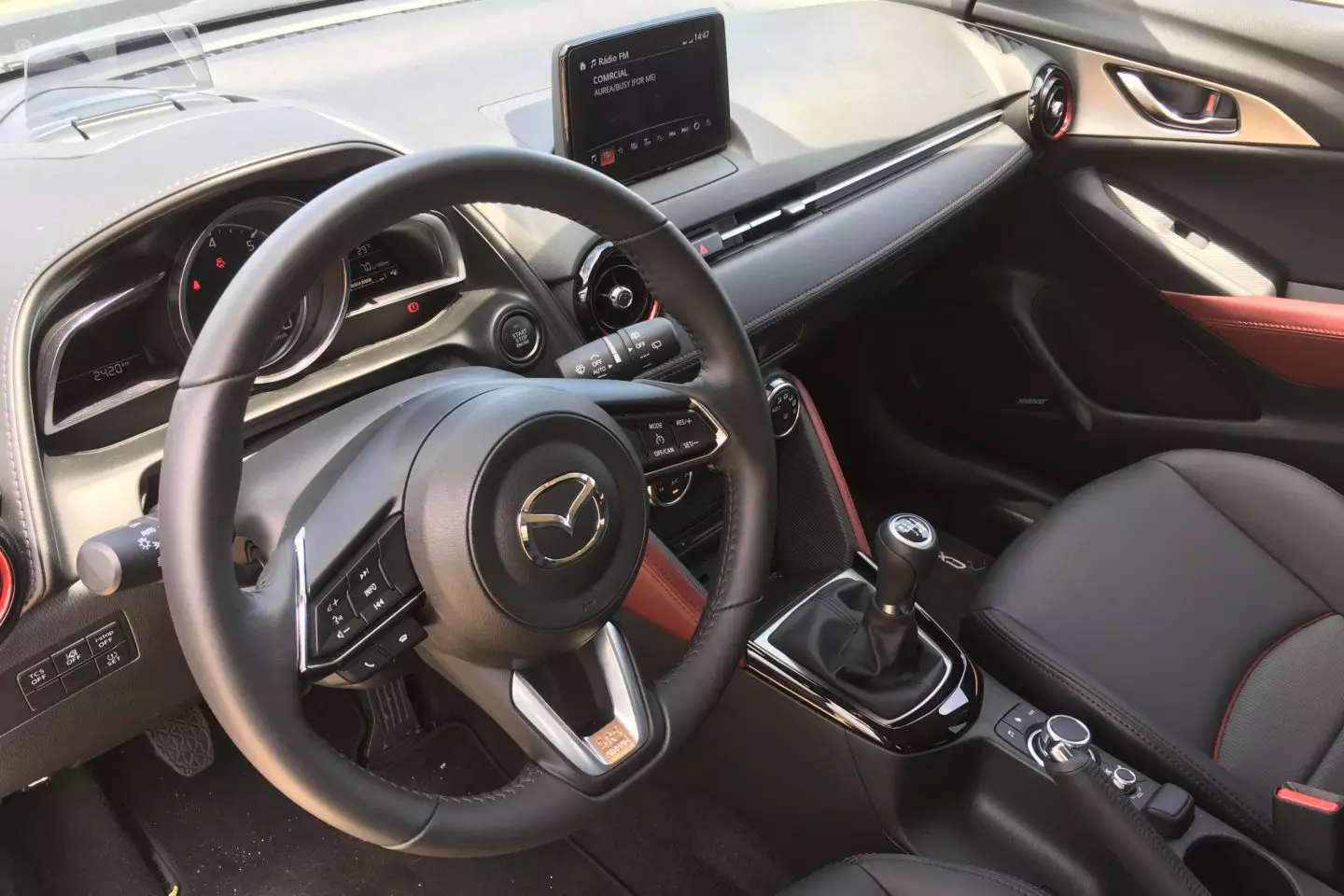 „Mazda CX-3 Excellence Navi 2018“.