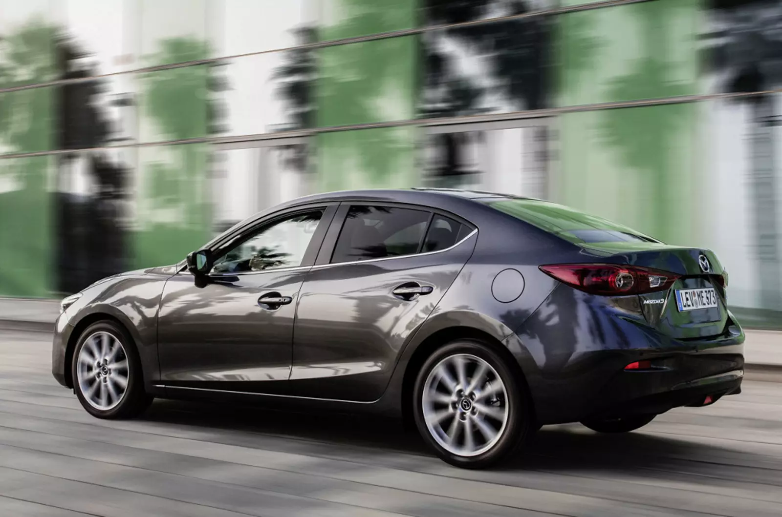 ਅਸੀਂ ਸੁਧਾਰੇ ਗਏ Mazda3 CS ਦੀ ਜਾਂਚ ਕੀਤੀ। ਨਵਾਂ ਕੀ ਹੈ? 14123_1