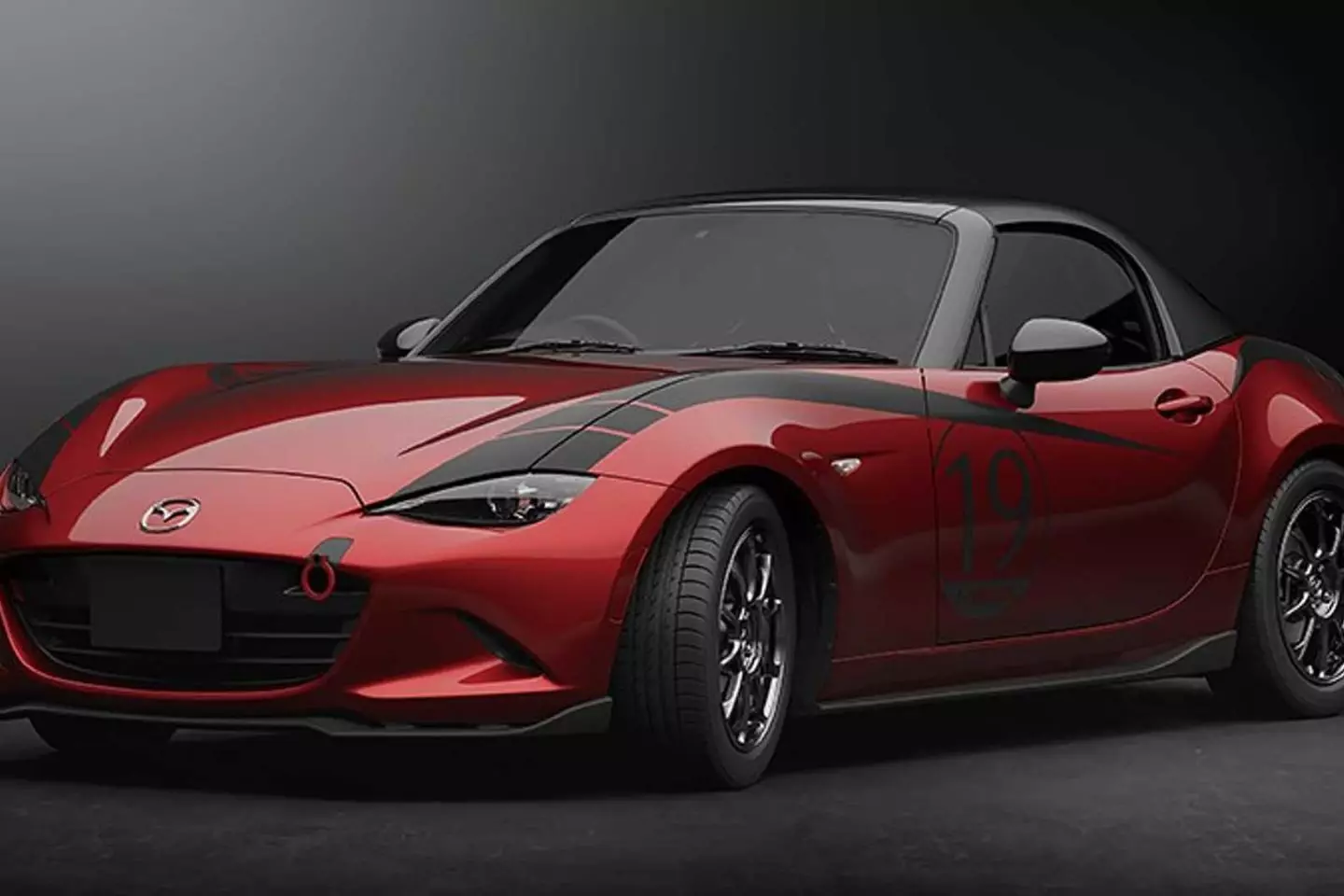 Mazda Roadster z obniżoną głowicą coupe