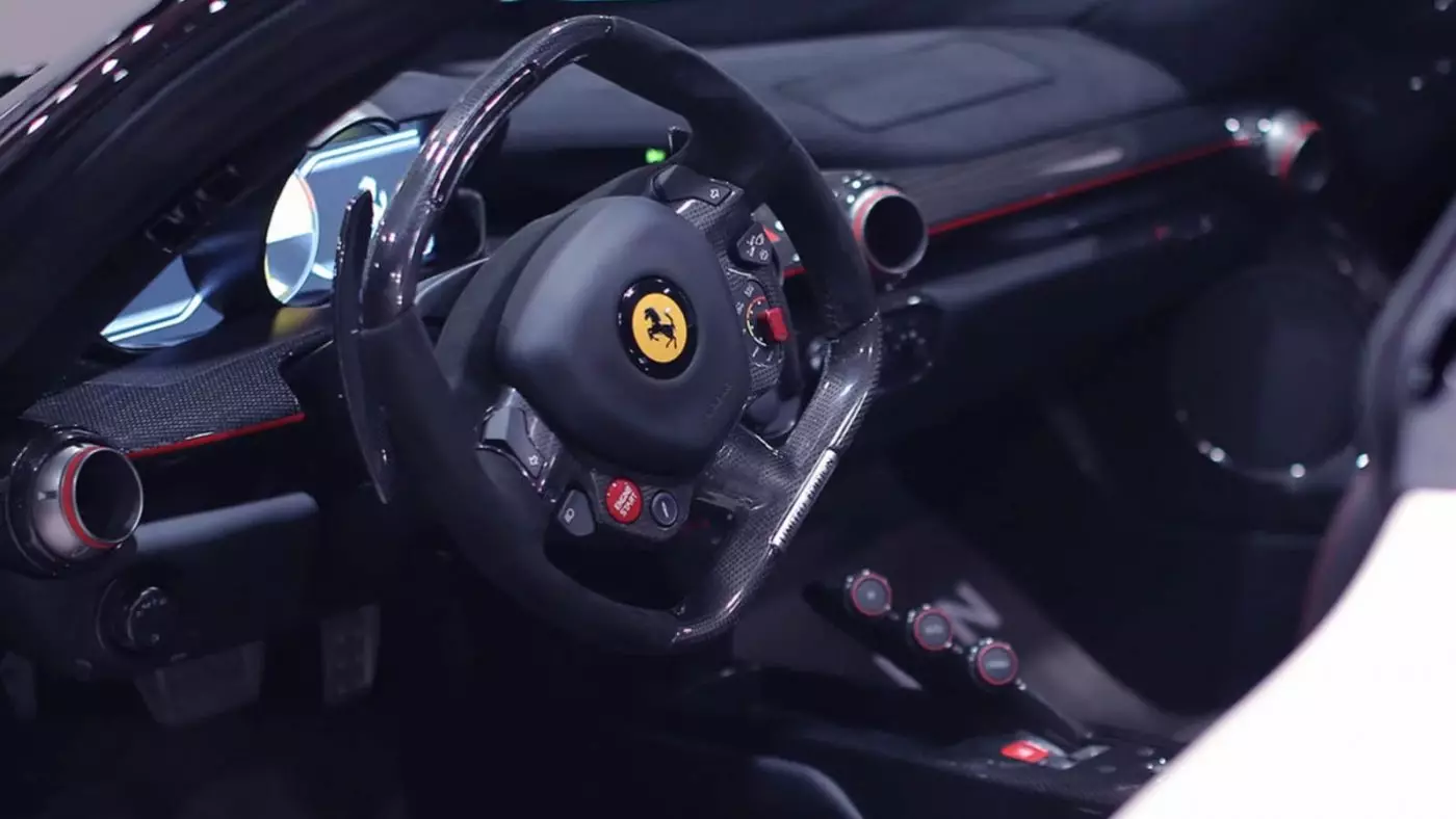 Ferrari LaFerrari Squeeze