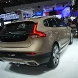 Volvo V40 2013 ine R-Desing uye Cross-Nyika akasiyana 14437_12