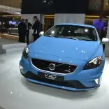 Volvo V40 2013 dengan varian R-Desing dan Cross-Country 14437_5