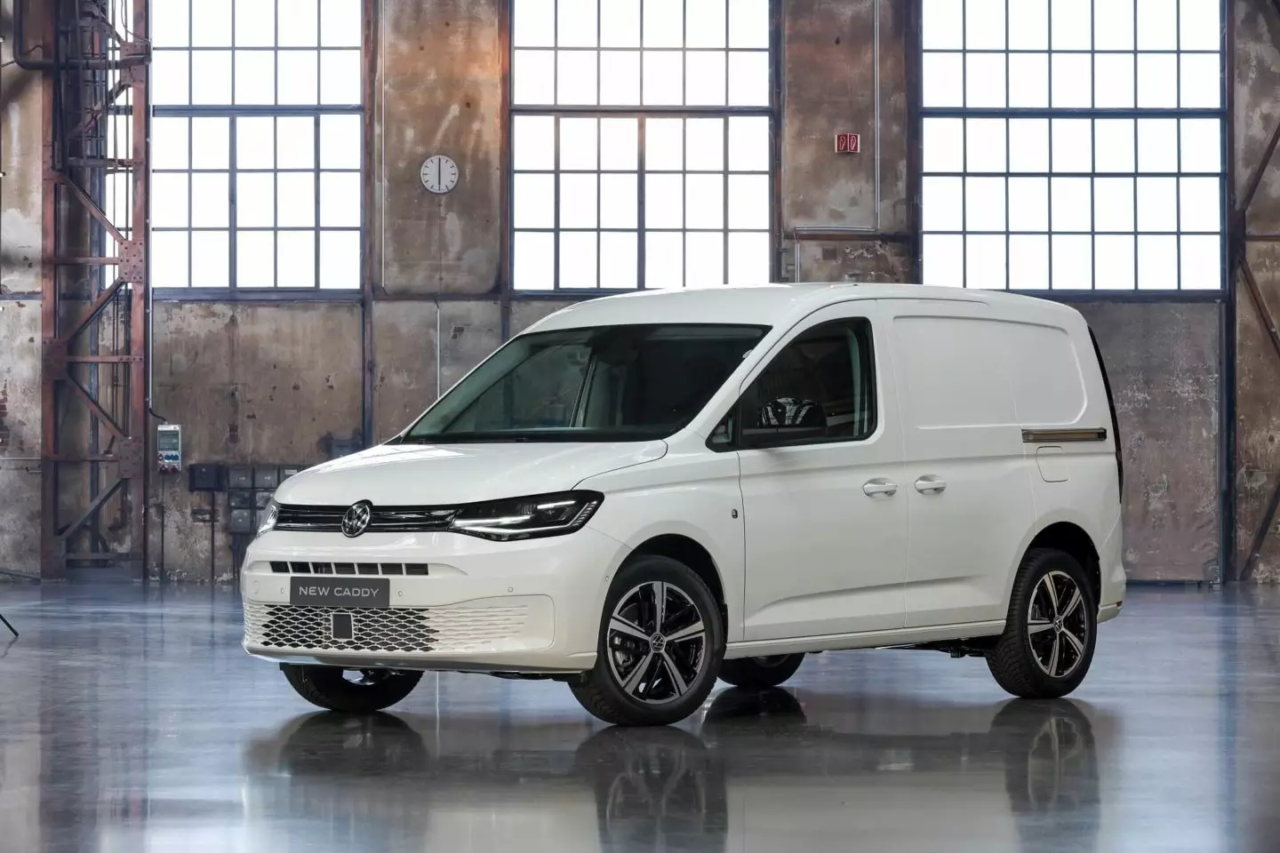 New Volkswagen Caddy. Golf vu kommerziellen Camionetten? 1473_3