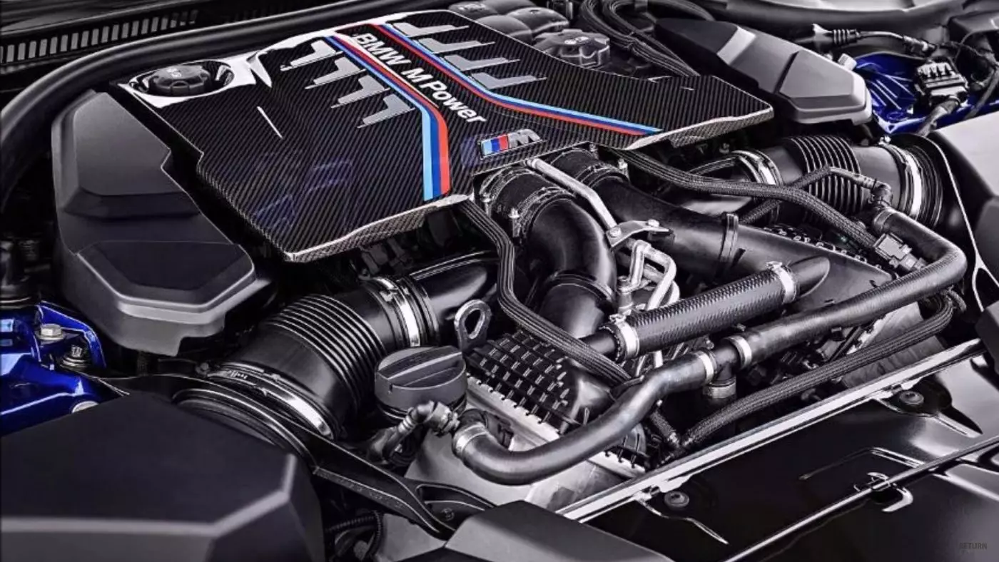BMW M5 moottori