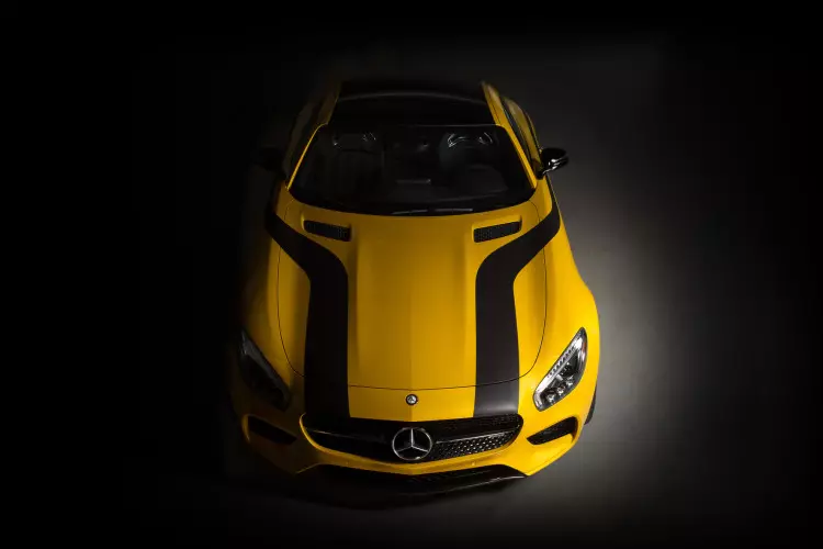 Mercedes-AMG GT S மற்றும் சிகரெட் 50 Marauder/ Mercedes-AMG GT S a