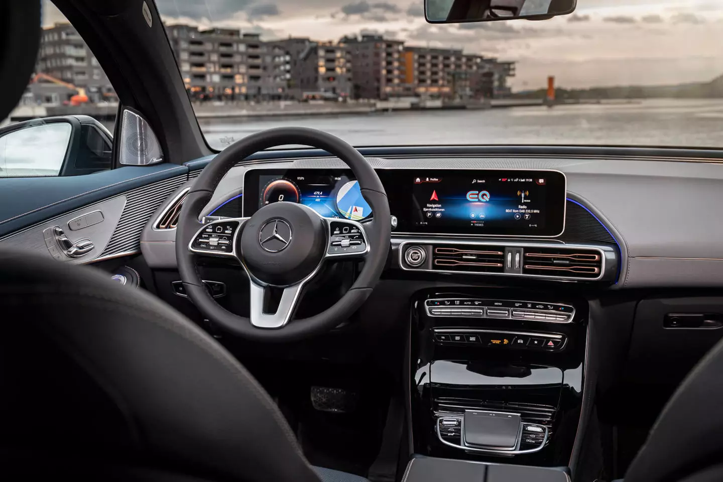 Mercedes-Benz EQC 2019