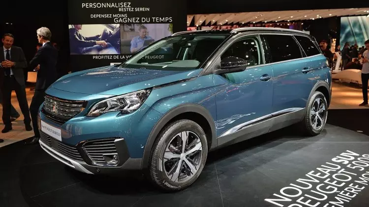 រថយន្ត Peugeot-5008