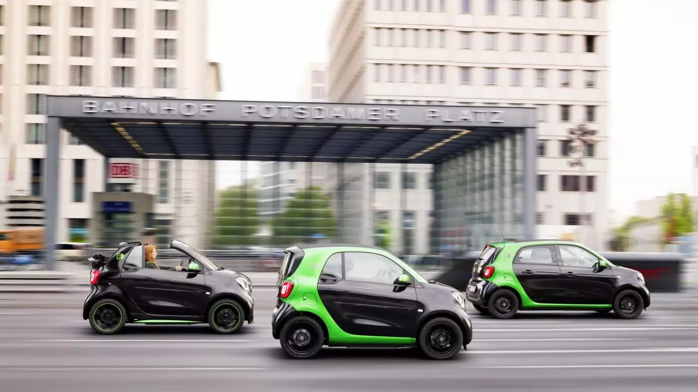 Új Smart Electric Drive: elektromos városlakók meghódítják Párizst 15103_1