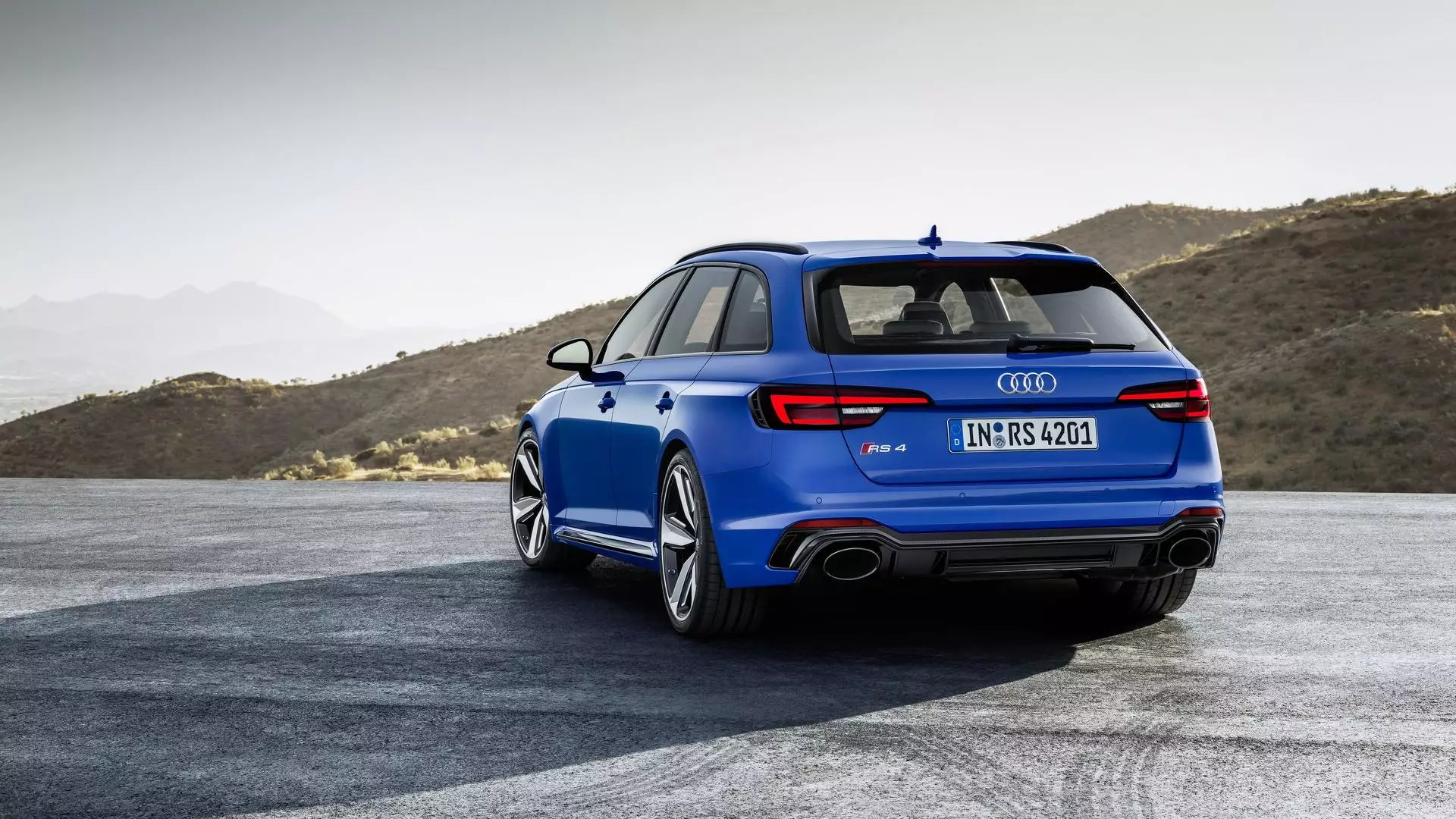 ਔਡੀ RS4 Avant B9