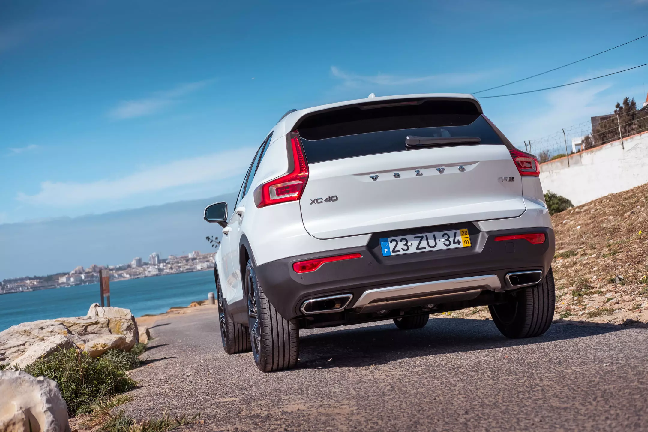 Volvo XC40 lataus