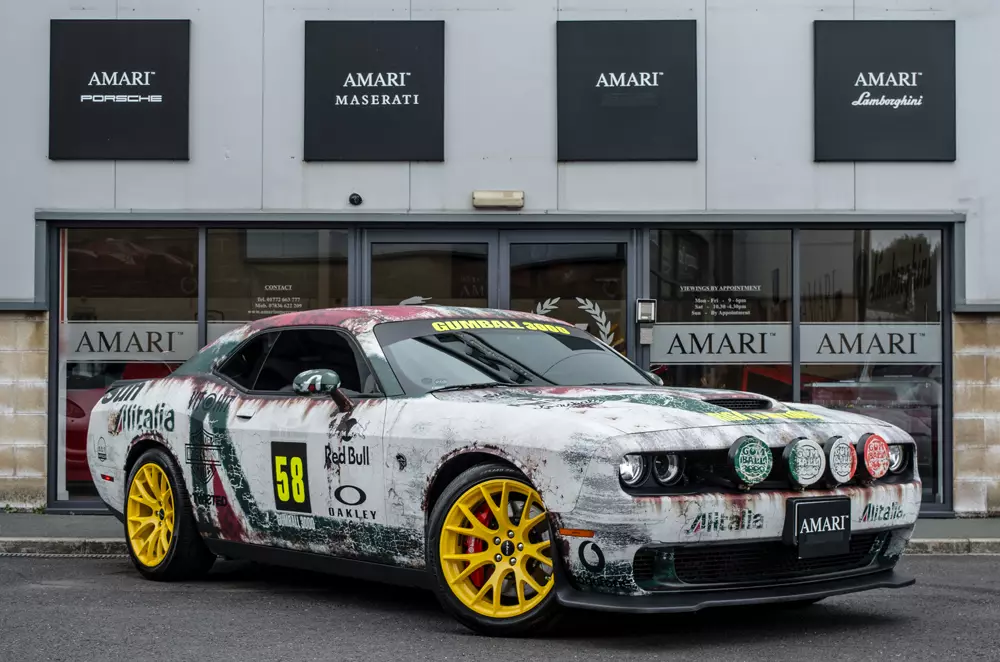 Dodge tartame Hellcat Gumball 3000