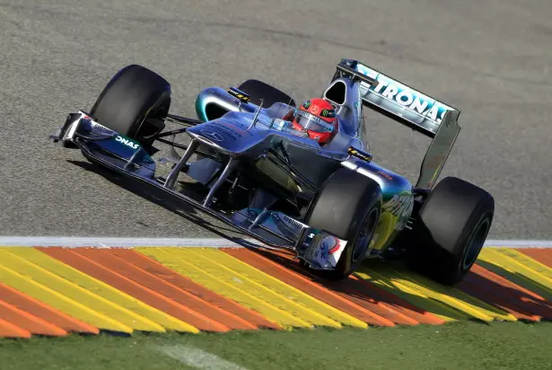 Schumacher rov qab mus rau kev tswj hwm ntawm F1 Mercedes 15288_1