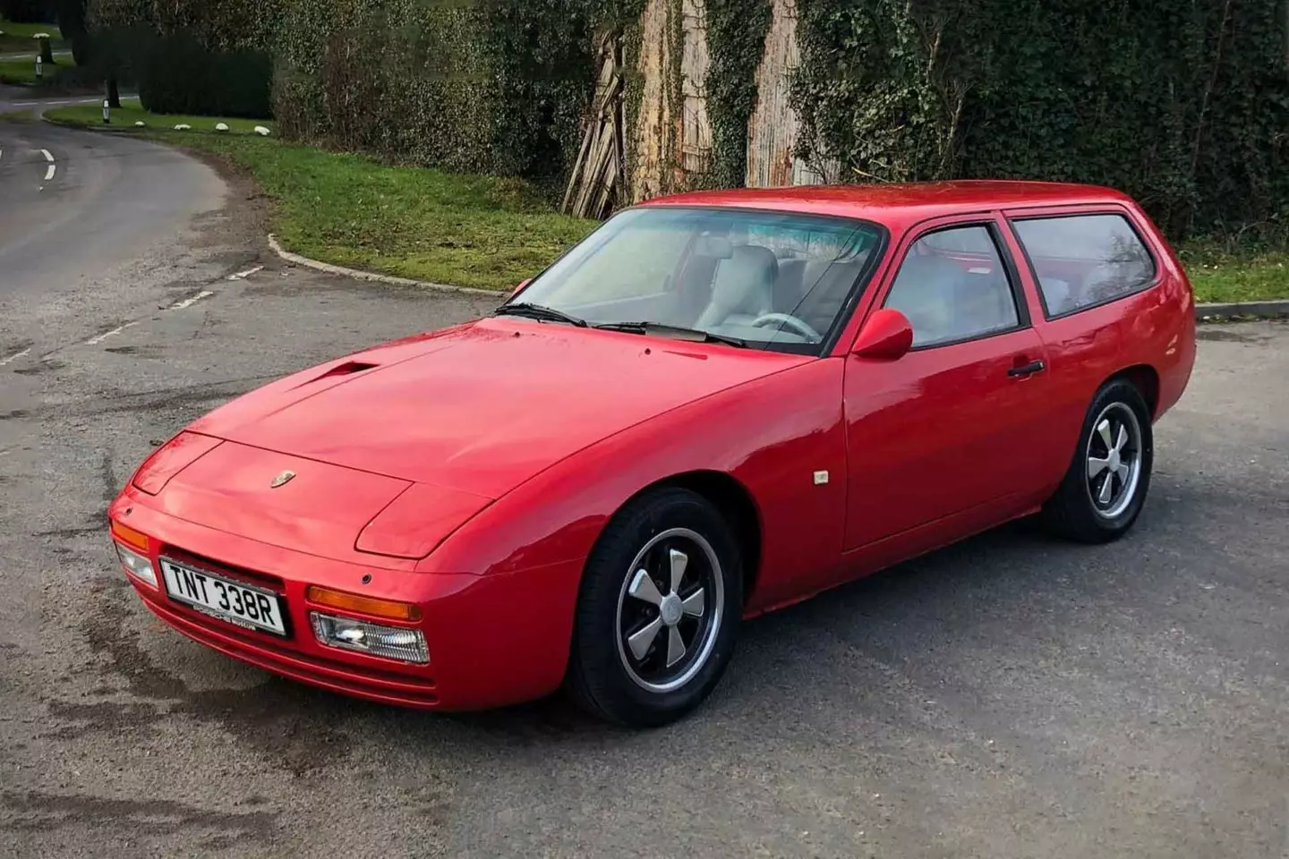 Porsche 924 DP Kargo