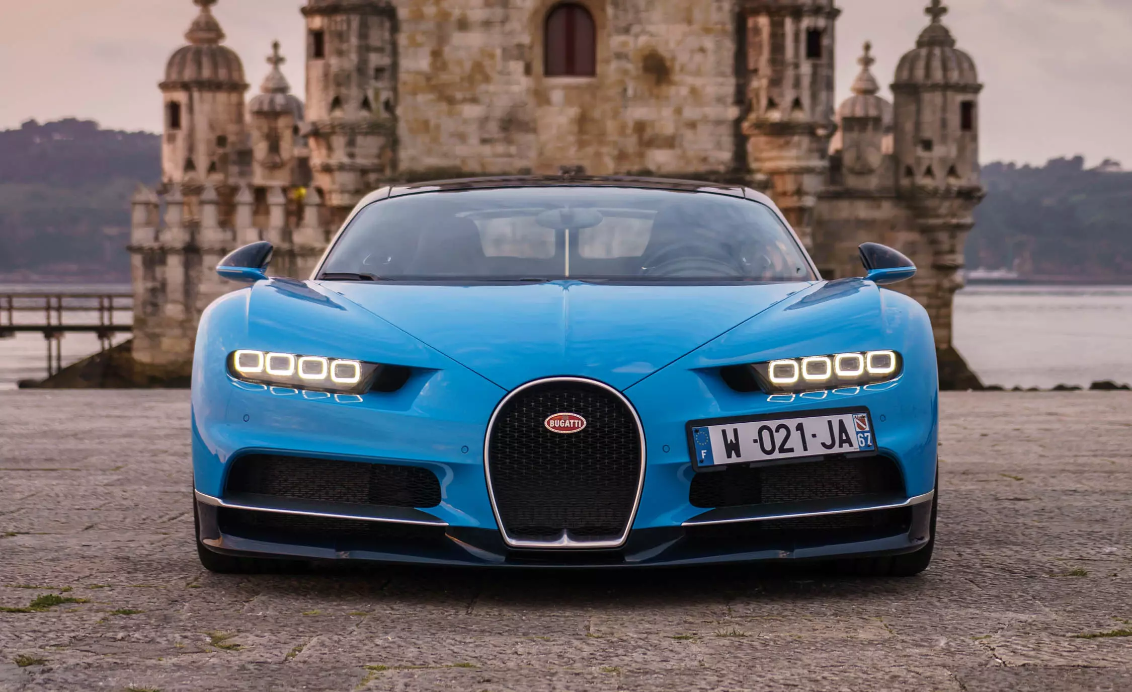 pamit. Mesin 16-silinder Bugatti bakal dadi sing pungkasan 15446_2