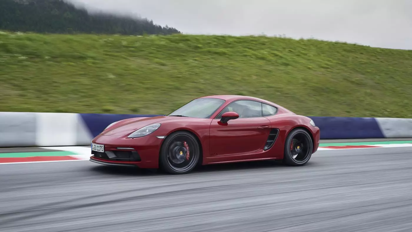 Porsche 718 Cayman GTS