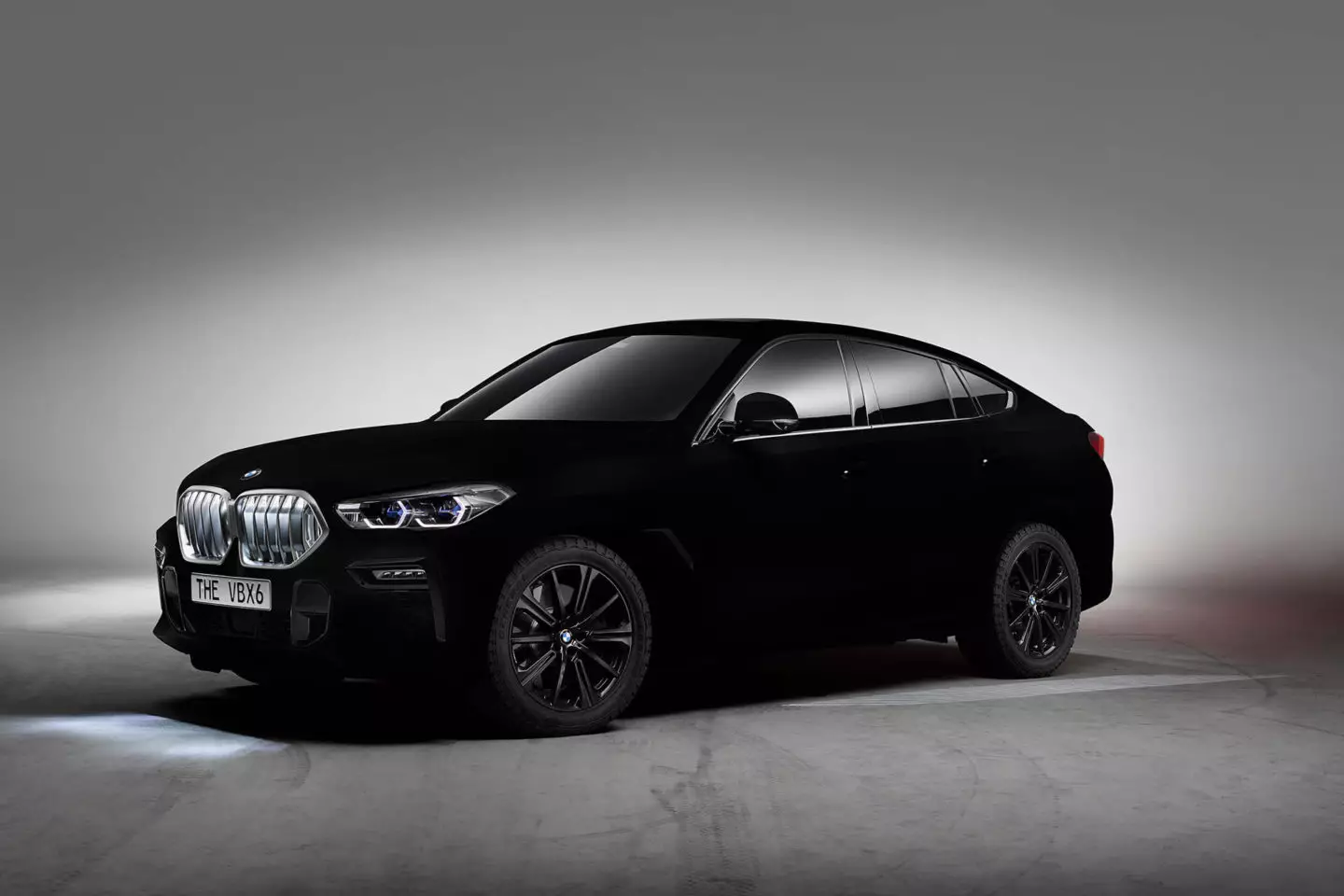 រថយន្ត BMW X6 Vantablack