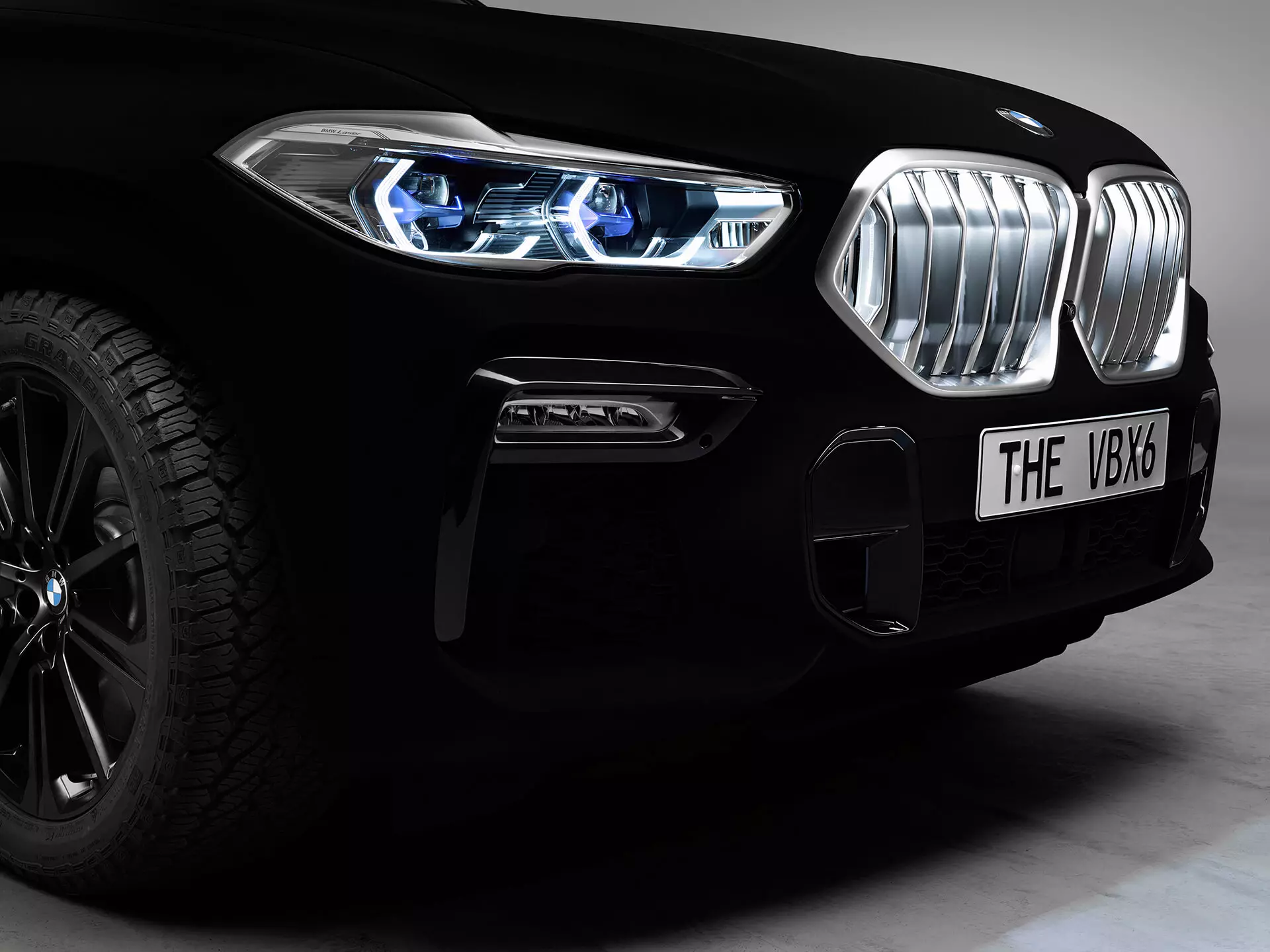 រថយន្ត BMW X6 Vantablack