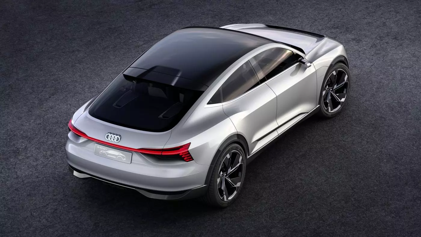 Koncept Audi E-Tron Sportback