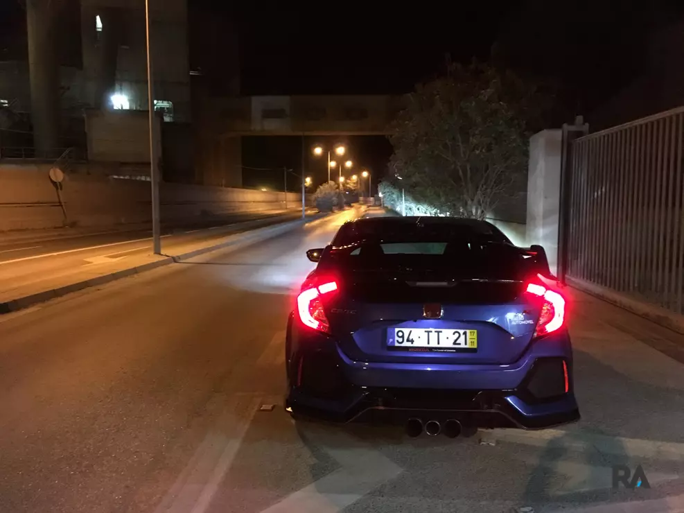 Tengo un Honda Civic Type-R FK8 estacionado afuera de mi casa 15590_3