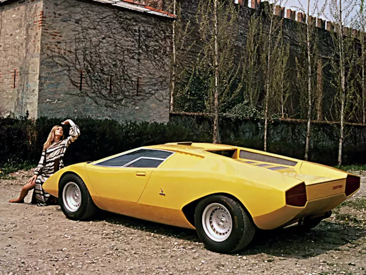 Lamborghini Countach ឆ្នាំ ១៩៧១-២