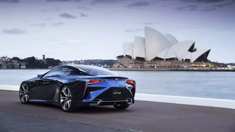 lexus-lf-lc-ubururu-igitekerezo_100405893_h 2