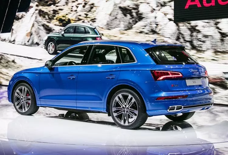 يېڭى ئاۋدى SQ5. «خەير خوش» TDI ، «ياخشىمۇسىز» يېڭى V6 TFSI 15643_1