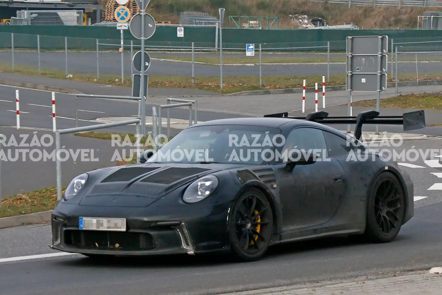 Fotografii spion Porsche 911 GT3 RS