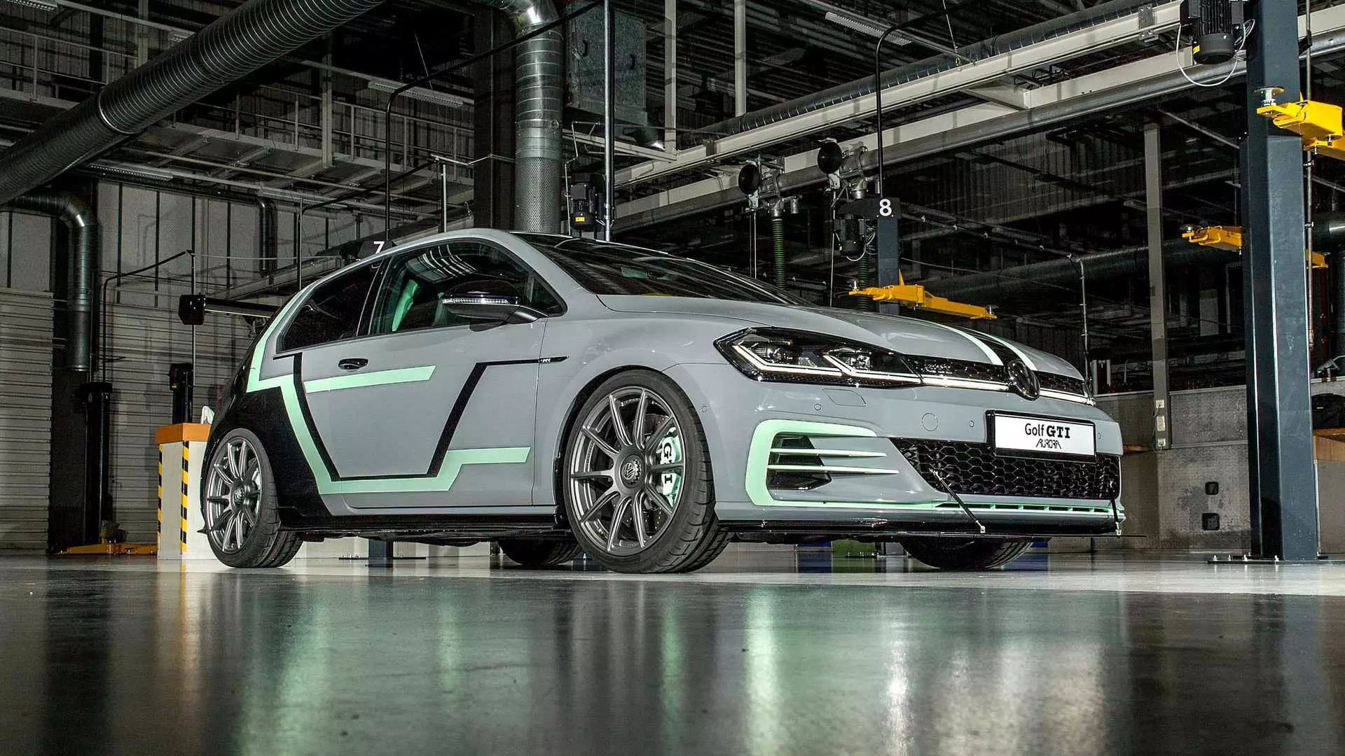 Volkswagen Golf GTI Aurore