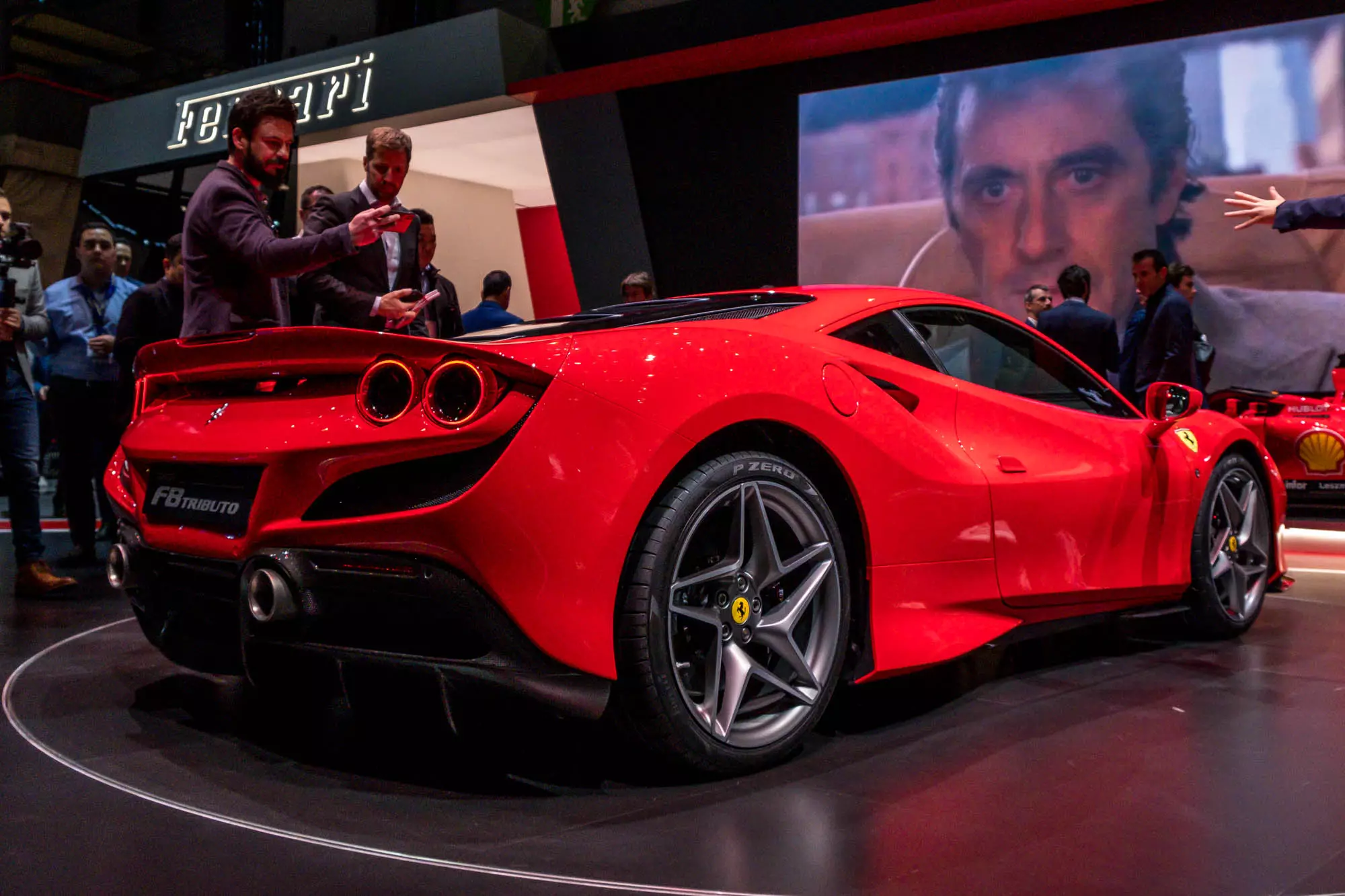 Ómós Ferrari F8