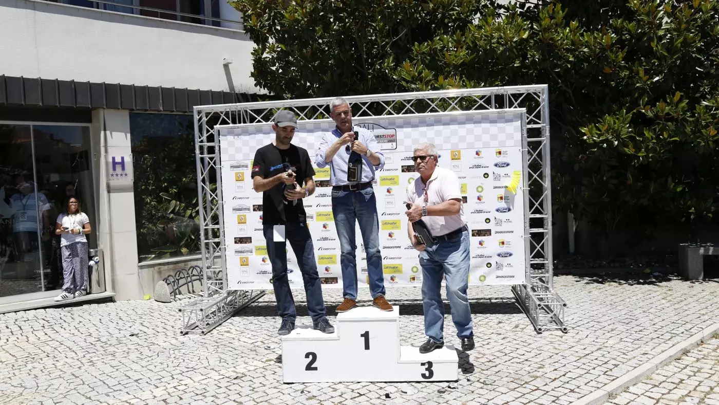 Francisco Carvalho climbs to the highest place on the podium of the Rally da Guarda 16059_1