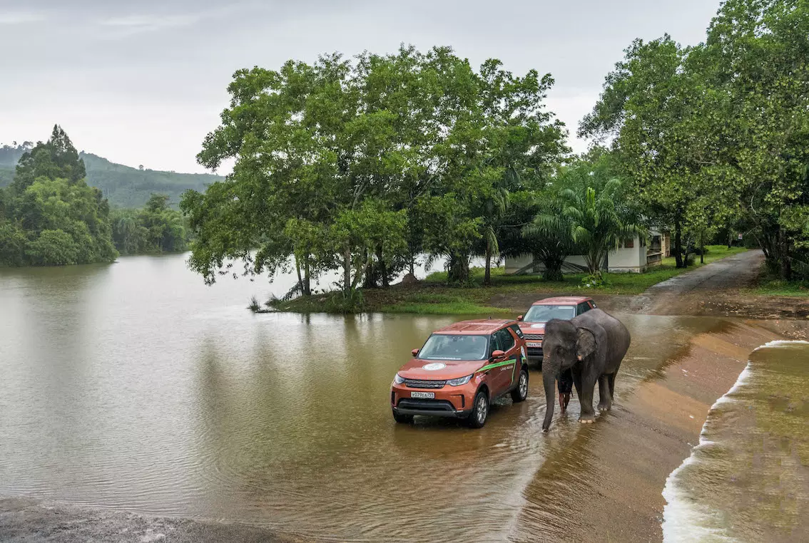 70 хоногийн дотор дэлхийг тойрсон Land Rover нээлт, 2018 он