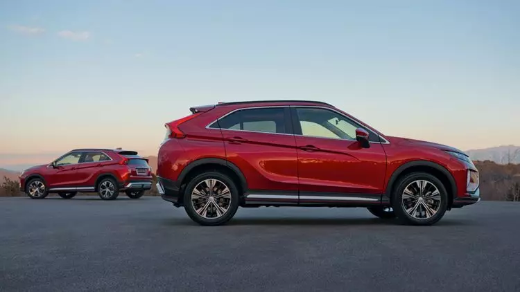 نئين Mitsubishi Eclipse Cross جي پهرين سرڪاري تصويرون 16118_1